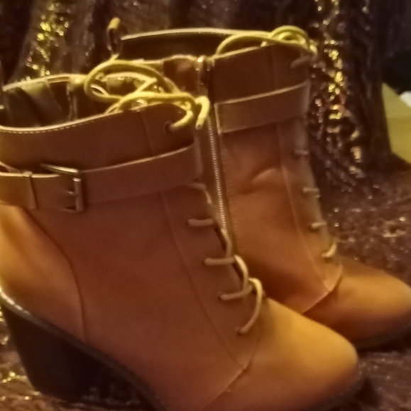 Booties - Picture 4 of 4